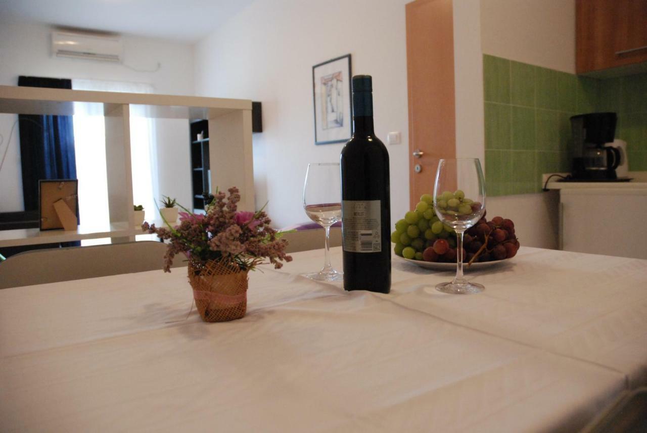 Apartmani Radin Rosini Kültér fotó