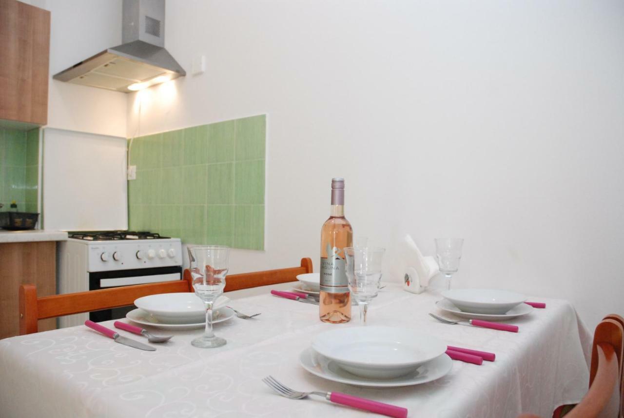 Apartmani Radin Rosini Kültér fotó