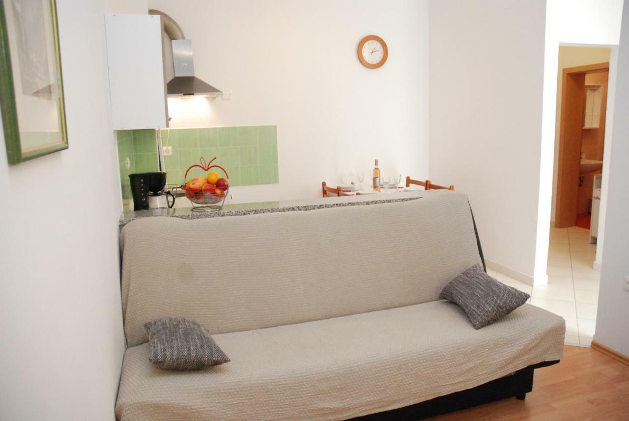 Apartmani Radin Rosini Kültér fotó