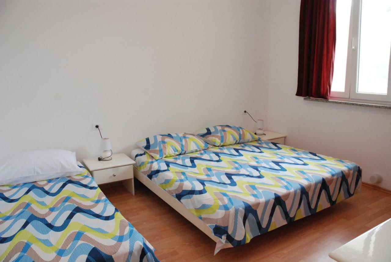 Apartmani Radin Rosini Kültér fotó