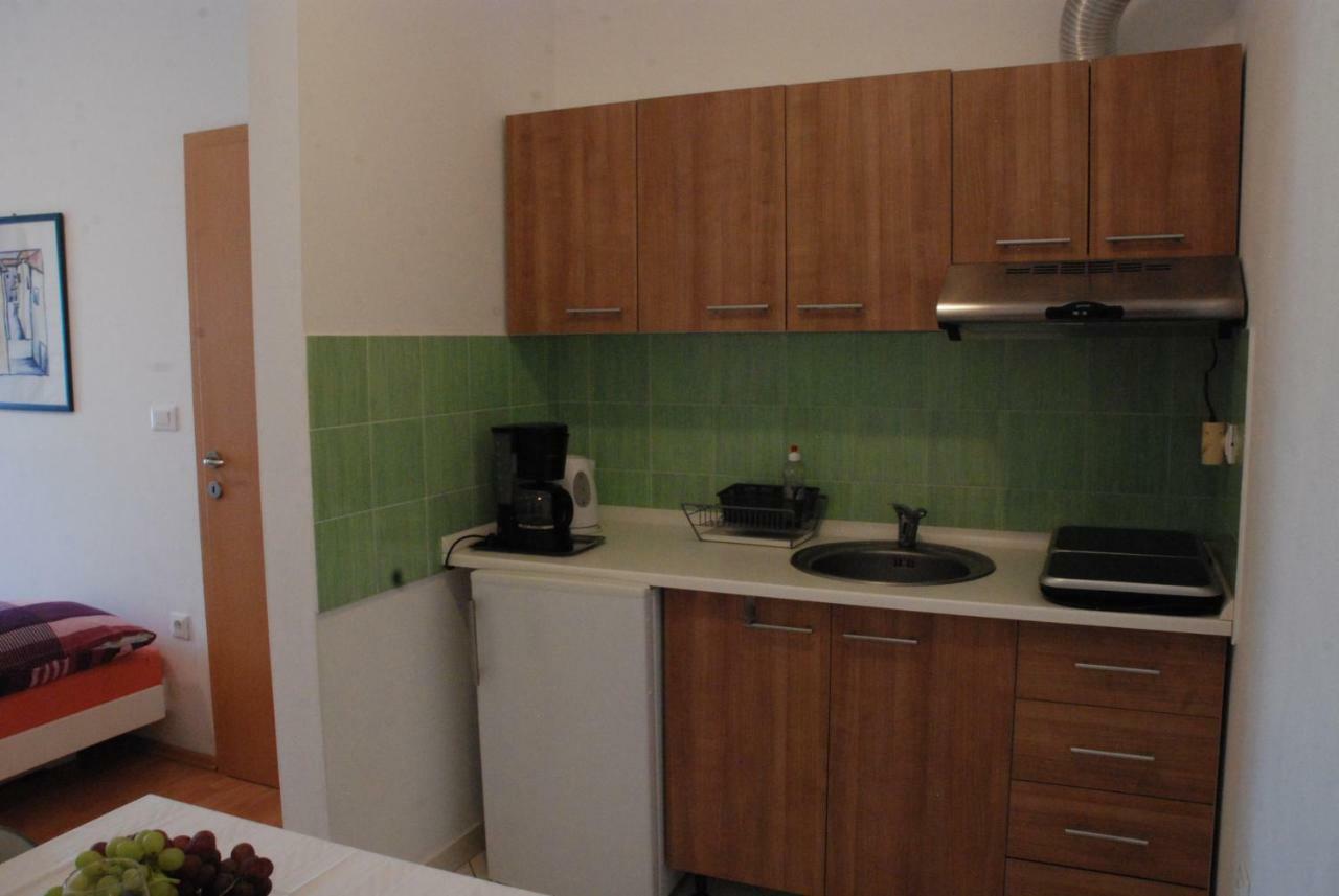 Apartmani Radin Rosini Kültér fotó